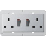 Gira 278326 Doppelsteckdose 2-fach, geschaltet, mit Shutter, 13 A, British Standard, passend für System 55 Alu 
