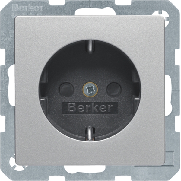 Berker 41496084 Schuko-Steckdose mit Beschriftungsfeld und erhöhter Berührungsschutz Q.1/Q.3 alu samt lackiert