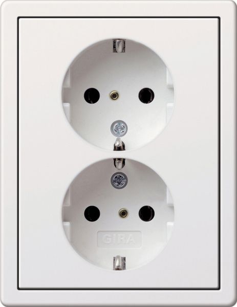 Gira 0780112 2f-SCHUKO-Steckd. + Rahmen Flächenschalter Reinweiß