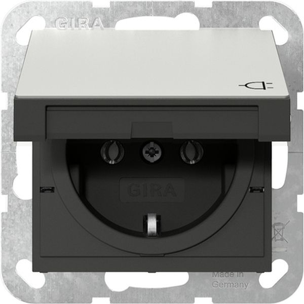 Gira 4454600 SCHUKO-Steckd. KD System 55 Edelstahl