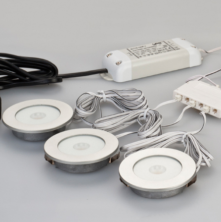 Brumberg 12171153 LED-Einbaudownlight-Set 230V AC 50 Hz bestehend aus 3 Leuchten mit Anschluss